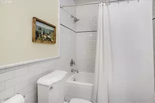 1403 NE Thompson St, Portland, OR 97212 - Photo 18