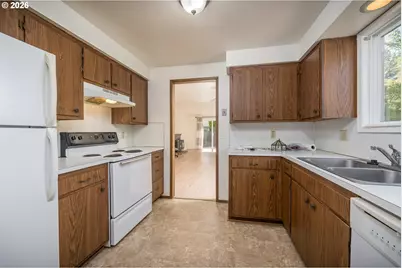 607 32nd Ave SE, Albany, OR 97322 - Photo 8
