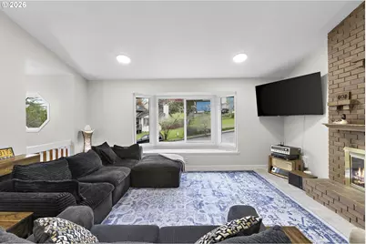 1472 SW 14th St, Gresham, OR 97080 - Photo 4