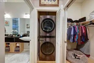 3930 Abbey Ln, Astoria, OR 97103 - Photo 24