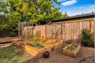 6725 N Burrage Ave, Portland, OR 97217 - Photo 38