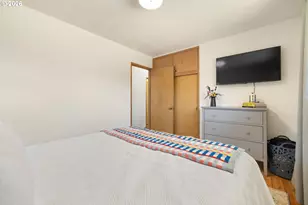 12652 NE Halsey St, Portland, OR 97230 - Photo 26