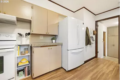 12652 NE Halsey St, Portland, OR 97230 - Photo 12