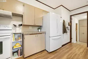 12652 NE Halsey St, Portland, OR 97230 - Photo 12