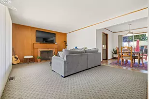 12652 NE Halsey St, Portland, OR 97230 - Photo 8