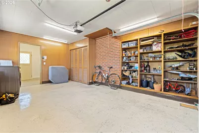 12652 NE Halsey St, Portland, OR 97230 - Photo 32