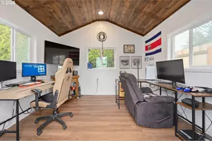 2267 Willona Dr, Eugene, OR 97408 - Photo 28