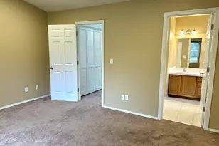653 NW 1st St, Gresham, OR 97030 - Photo 24