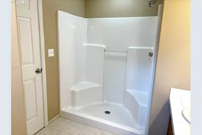 653 NW 1st St, Gresham, OR 97030 - Photo 26