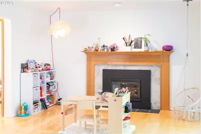 9436 SW Wood Pkwy, Portland, OR 97219 - Photo 8
