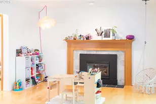 9436 SW Wood Pkwy, Portland, OR 97219 - Photo 8