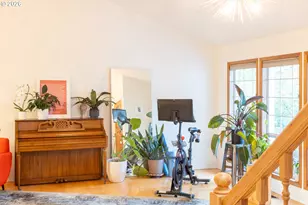 9436 SW Wood Pkwy, Portland, OR 97219 - Photo 16