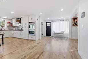 2695 Dillow Dr, West Linn, OR 97068 - Photo 10