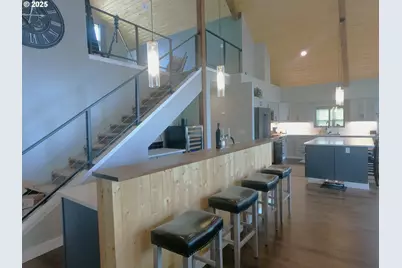 13422 SW Airfield Ln, Culver, OR 97734 - Photo 16