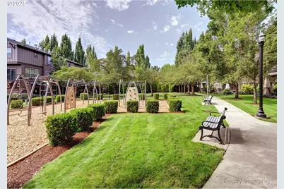 734 NE Adwick Dr, Hillsboro, OR 97006 - Photo 28