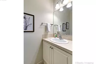 734 NE Adwick Dr, Hillsboro, OR 97006 - Photo 14