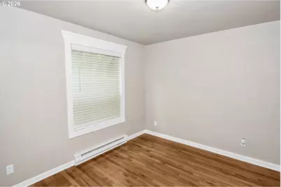 608 4th St, Springfield, OR 97477 - Photo 12
