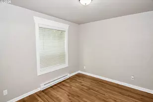 608 4th St, Springfield, OR 97477 - Photo 12