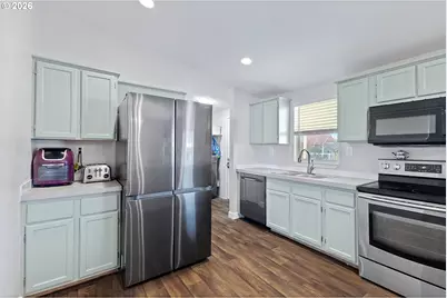 17660 SW Bunker Oak Rd, Beaverton, OR 97006 - Photo 10