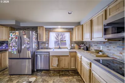 950 SE Dover Ln, Madras, OR 97741 - Photo 16
