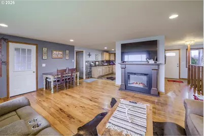 950 SE Dover Ln, Madras, OR 97741 - Photo 14