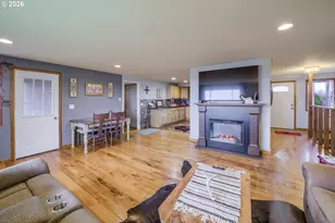 950 SE Dover Ln, Madras, OR 97741 - Photo 14