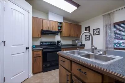 160 Allen Bros Dr, Castle Rock, WA 98611 - Photo 14