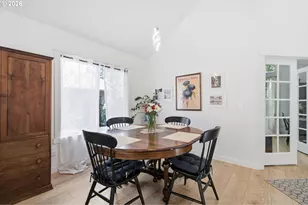4123 SW Comus St, Portland, OR 97219 - Photo 10