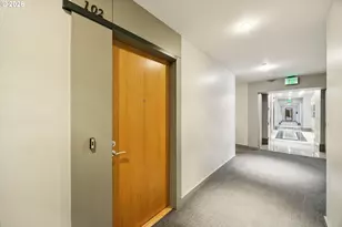 836 S Curry St, Portland, OR 97239 - Photo 6