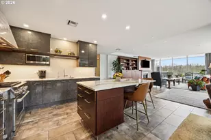 836 S Curry St, Portland, OR 97239 - Photo 12