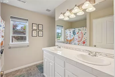 19358 Red Hawk Dr, Oregon City, OR 97045 - Photo 32