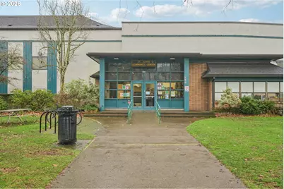 9210 N Windle St, Portland, OR 97203 - Photo 38