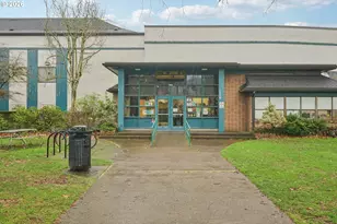 9210 N Windle St, Portland, OR 97203 - Photo 38