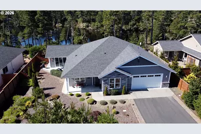 88084 Lake Point Dr, Florence, OR 97439 - Photo 1