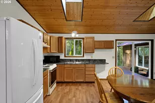 23220 Burgett Creek Rd, Philomath, OR 97370 - Photo 20