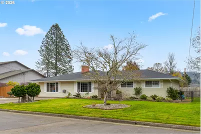 738 E Second Ave, Sutherlin, OR 97479 - Photo 1