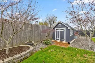 738 E Second Ave, Sutherlin, OR 97479 - Photo 38