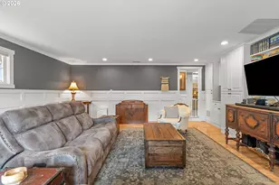 738 E 2nd Ave, Sutherlin, OR 97479 - Photo 18