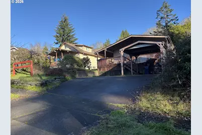 108 N Irving St, Coquille, OR 97423 - Photo 1