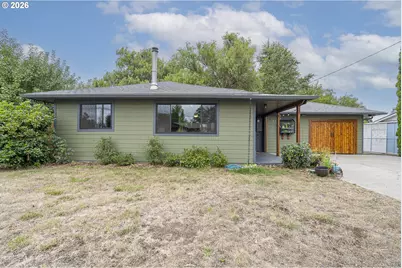 320 S 11th St, Lebanon, OR 97355 - Photo 1
