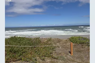 94515 Hayden Rd, Gold Beach, OR 97444 - Photo 2