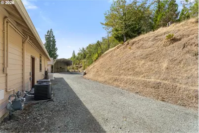 200 Eagle Ridge Dr, Canyonville, OR 97417 - Photo 46