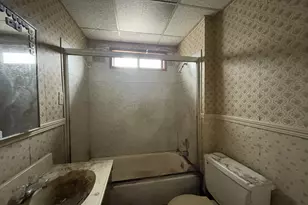 1109 4th St, Springfield, OR 97477 - Photo 8