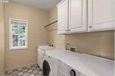 9625 NW Fleischner St, Portland, OR 97229 - Photo 16