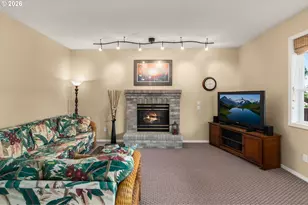 9625 NW Fleischner St, Portland, OR 97229 - Photo 32