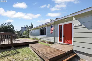 214 E 13th St, The Dalles, OR 97058 - Photo 36