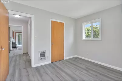 214 E 13th St, The Dalles, OR 97058 - Photo 22