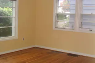 3636 SE 74th Ave, Portland, OR 97206 - Photo 4