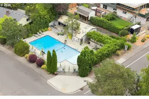 17190 Robb Pl, Lake Oswego, OR 97034 - Photo 30