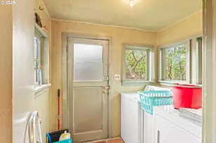 1170 N Baxter St, Coquille, OR 97423 - Photo 40